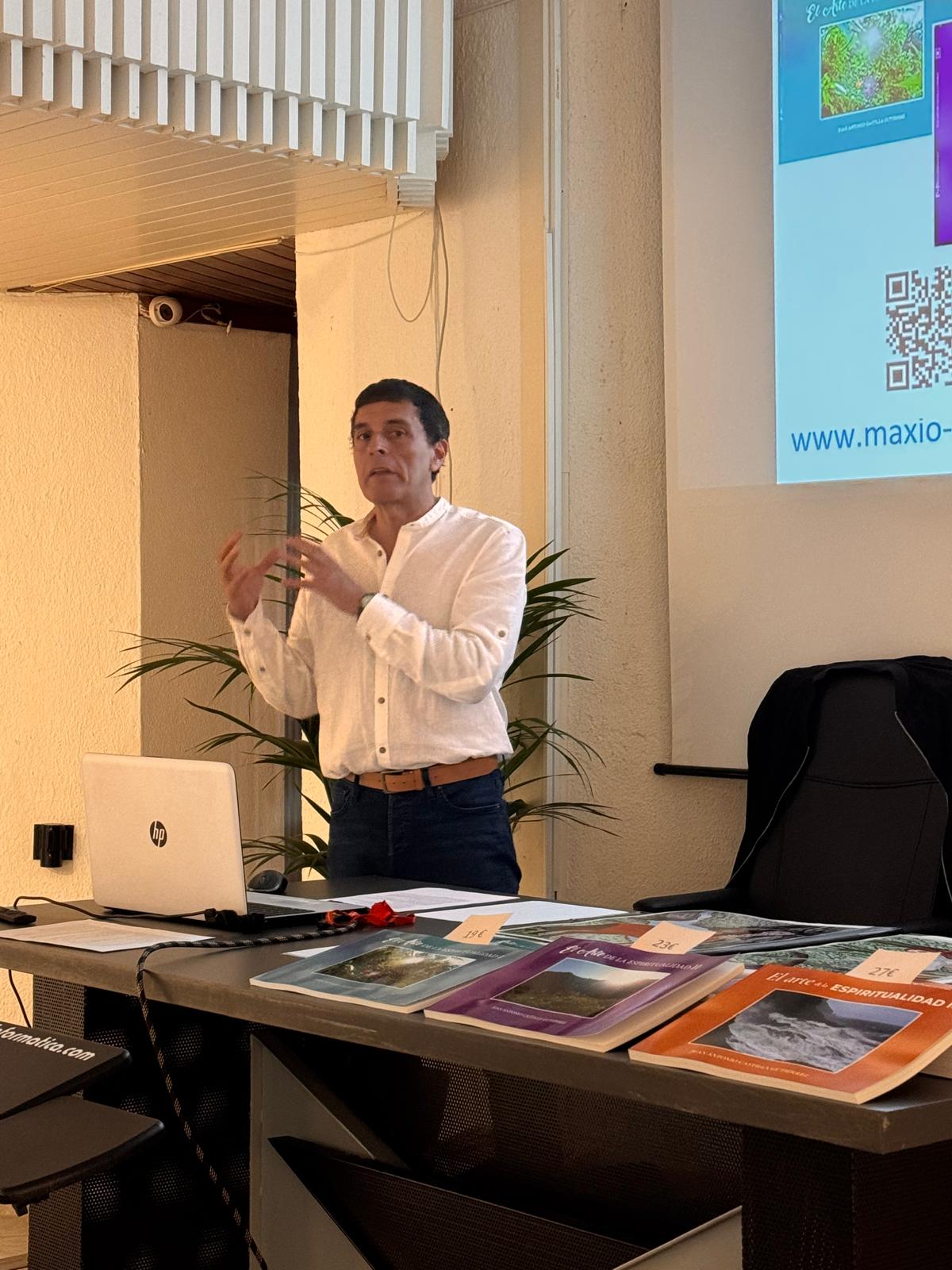 Presentación de la trilogía «El Arte de la Espiritualidad I, II y III», de Juan Antonio Castilla Gutiérrez (25/02/2026)